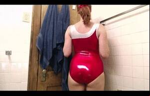 Leotard Babes Porn - Sexy Gymnastics Girl Messes her Metallic Leotard